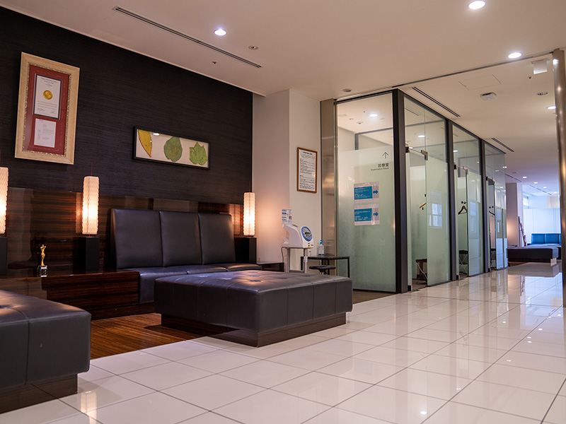 ミッドタウンクリニックの受付